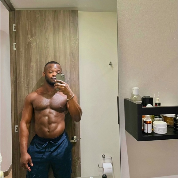 Meet your Posher, Nick - Picture 2 of 3